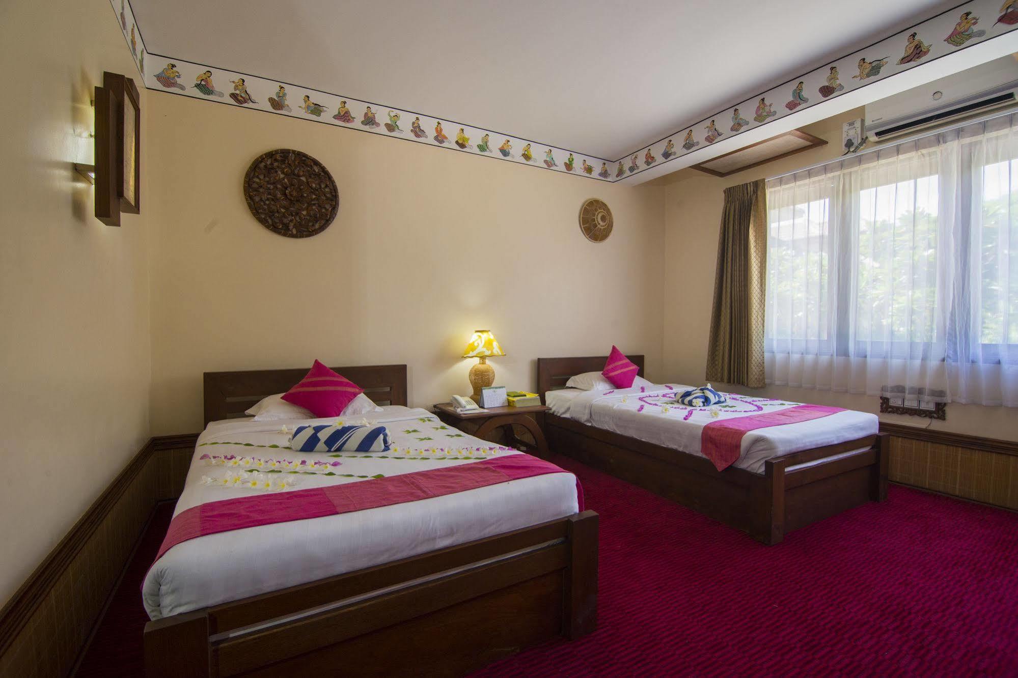 Bawga Theiddhi Hotel Баган Экстерьер фото